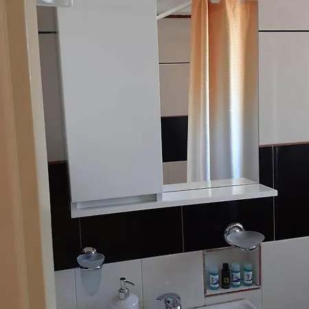 Helios Serifos Penzion Livadi (Serifos)