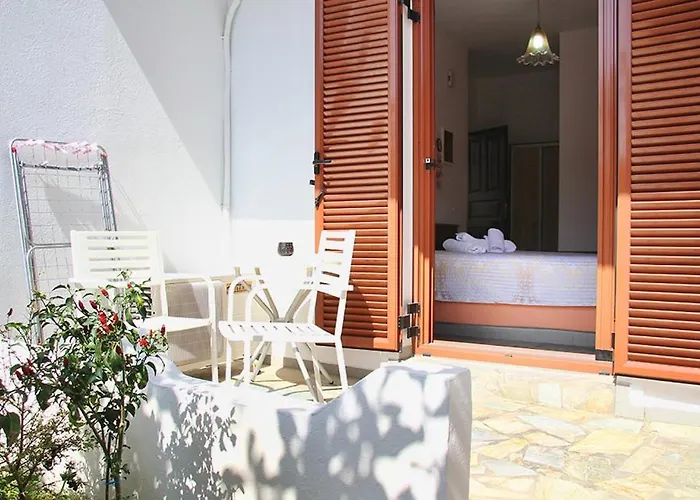 Gæstehus Helios Serifos 3*