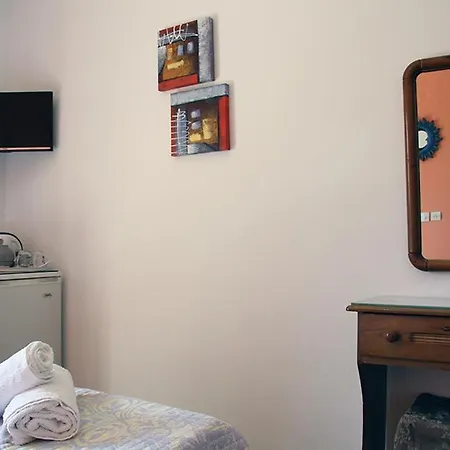 ゲストハウス Helios Serifos 3*