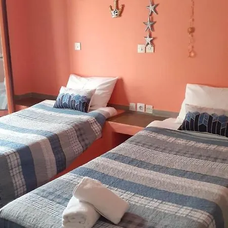 Helios Serifos 4*